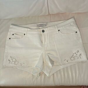 Torrid White Shorts Size 16